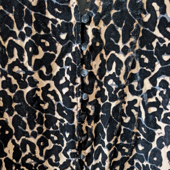 Buffalo long sleeve leopard print velour top - Picture 2 of 2